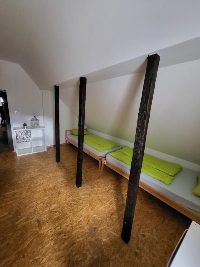 Albergue Bus Station Beds Bled Exterior foto