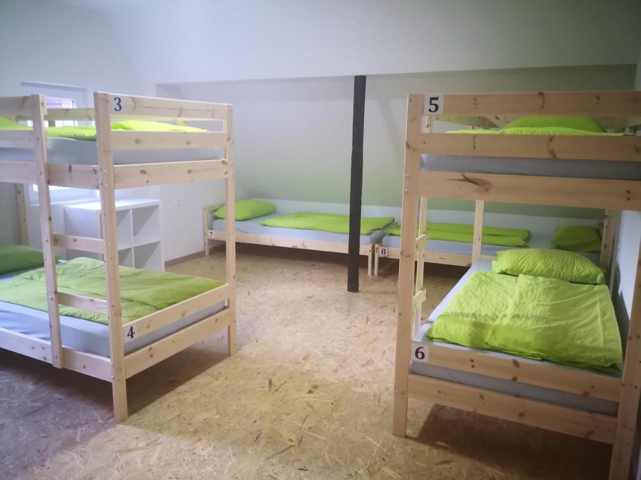 Albergue Bus Station Beds Bled Exterior foto